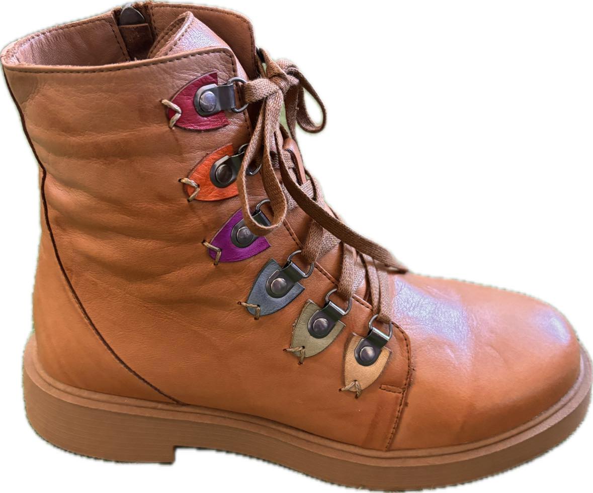 Rilassare Daphne Lace up Ankle Boot Tan