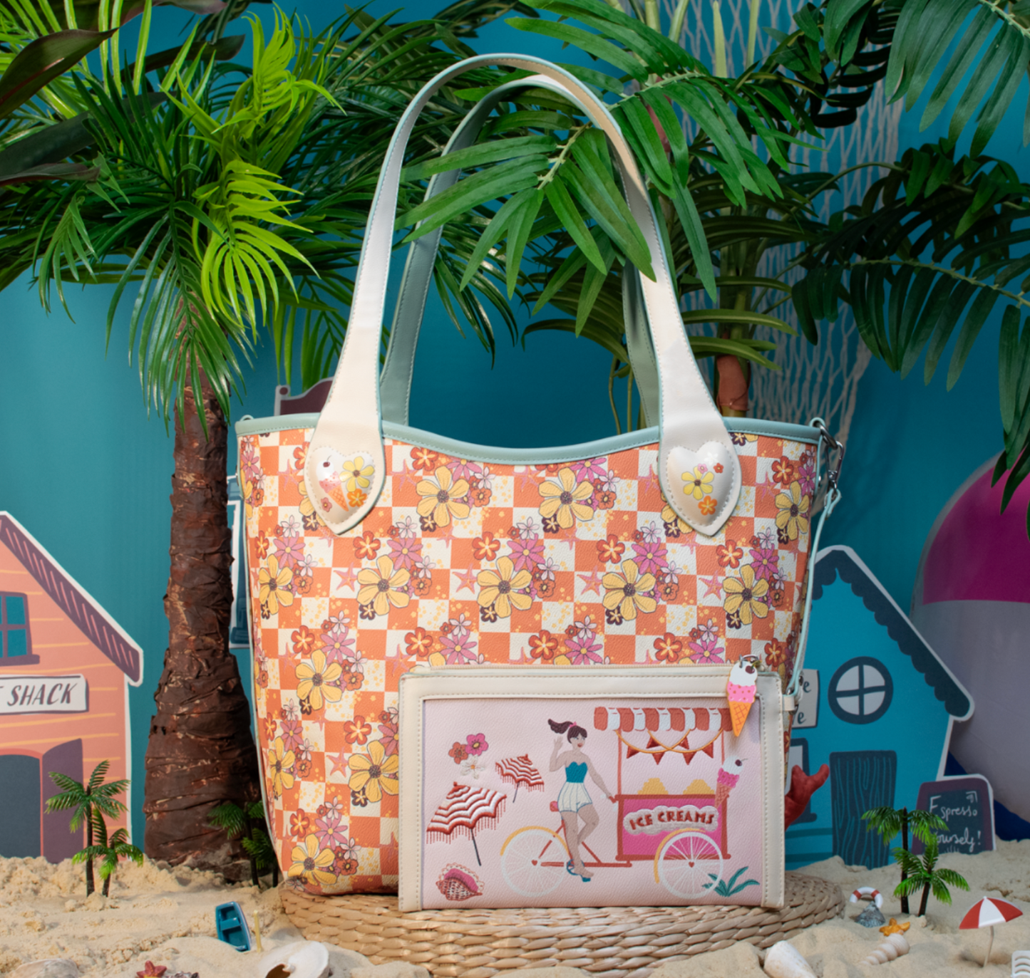 Vendula London Sands Reversable Tote and Pouch