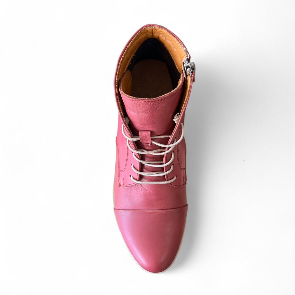 Via Nova Pano Boot