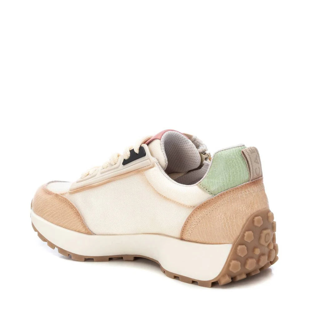 Carmela 161429 Lace-Up Sneaker