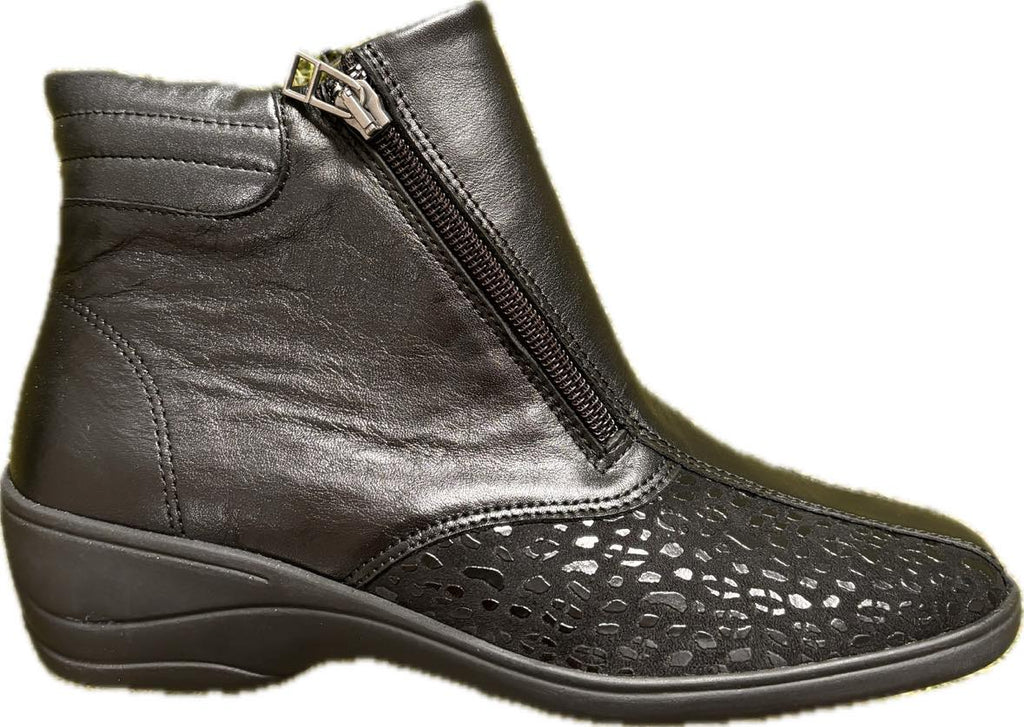 ACO comfort Akash Boot Black
