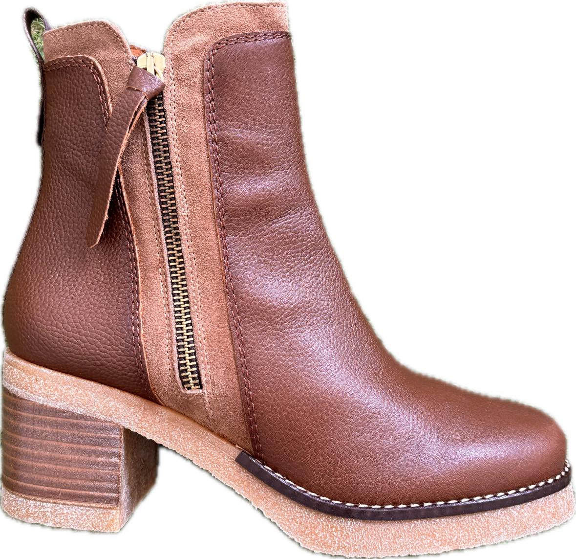 Desiree Donnie Boot Brown