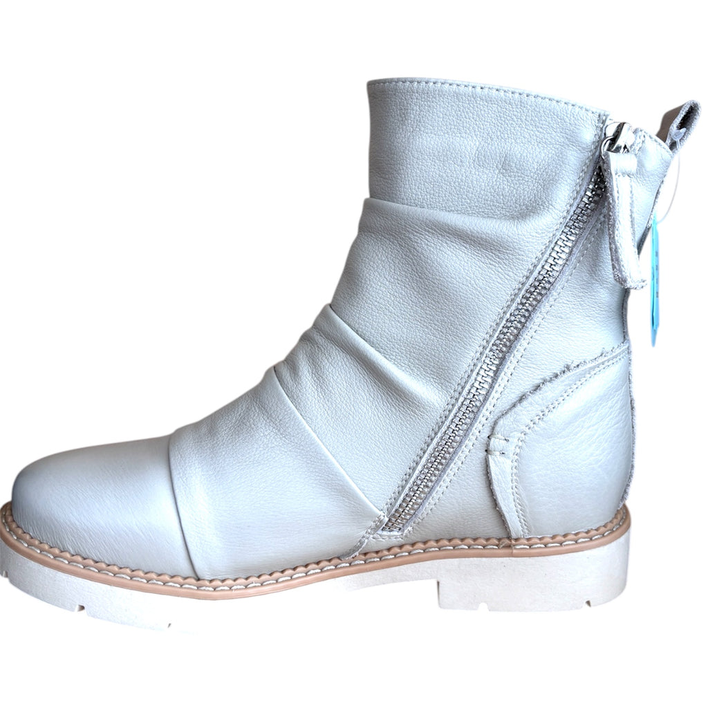 Bay Lane Calista Mid Boot