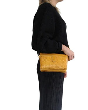 Bueno Dooley Handbag Noche