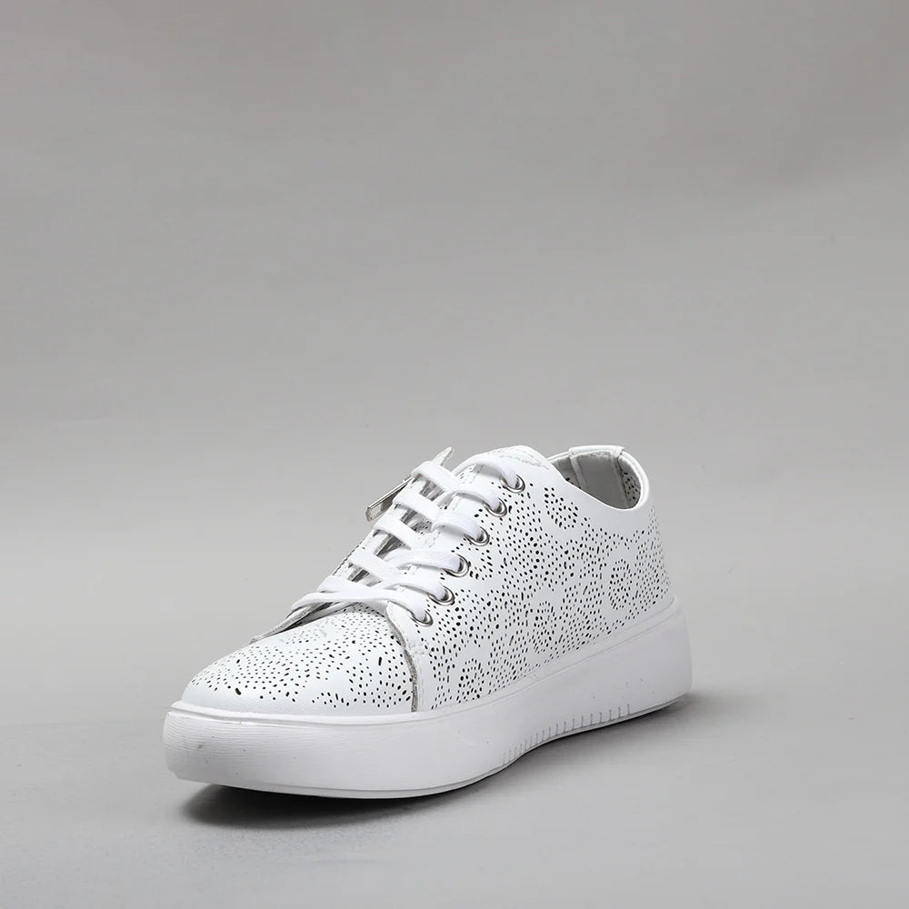 CC Resorts Davan Sneaker