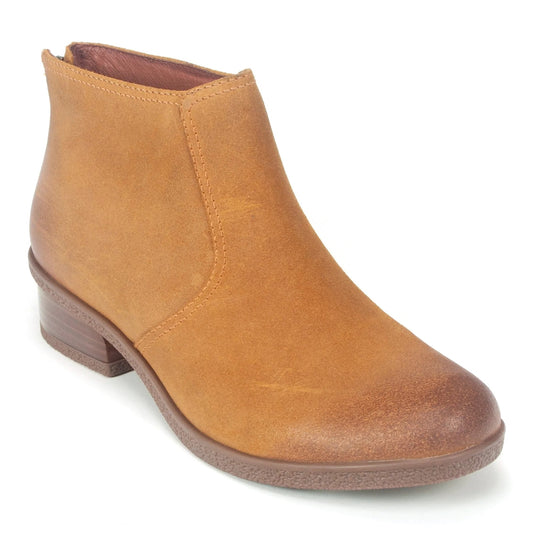 Dansko Becki Waterproof Boot Tan Suede