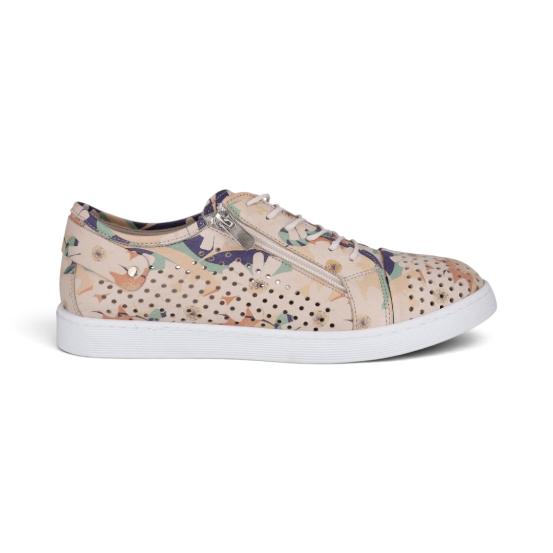 The Happy Shoe Shop Cabello EG17P perforated leather sneaker in beige with floral print, side zip, and white sole.
