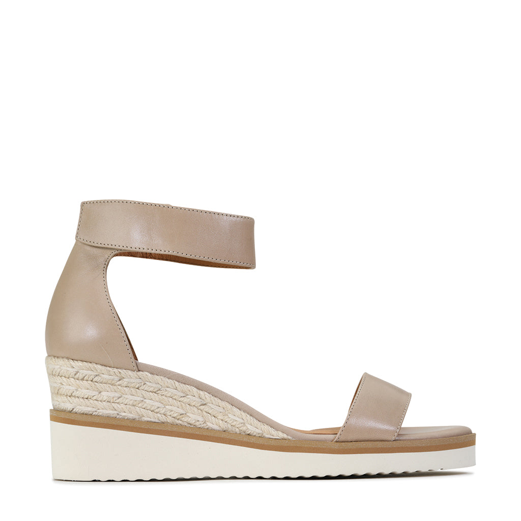 EOS Lazy Wedge Espadrille Ecru