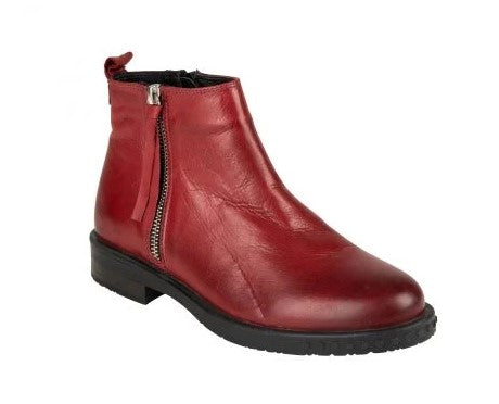 Adesso MYA Berry zipped ankle boot