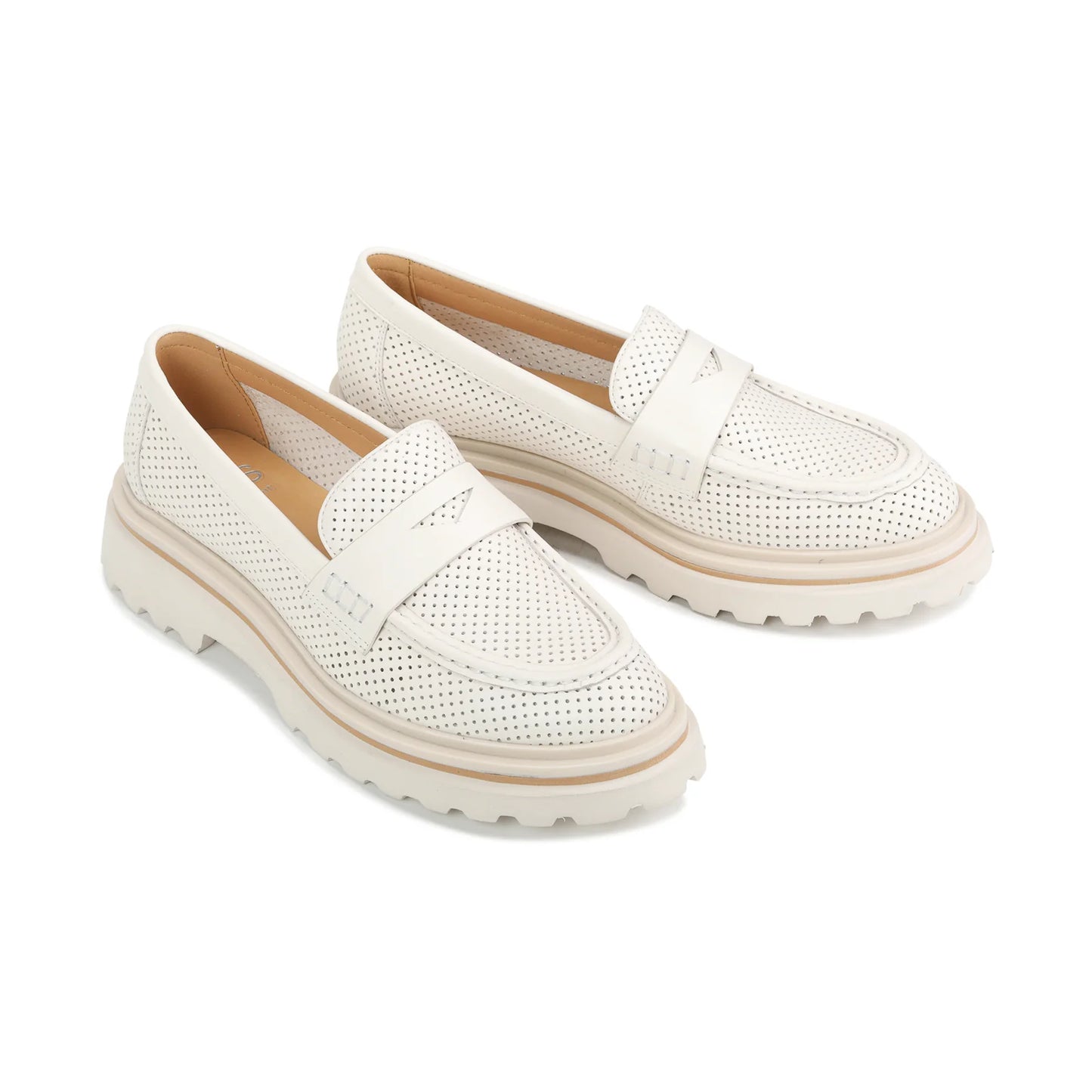 EOS Sumiya Perforated Loafer