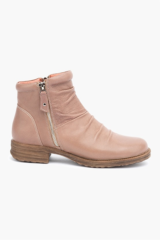 Silver Lining Tamara Boot Taupe 