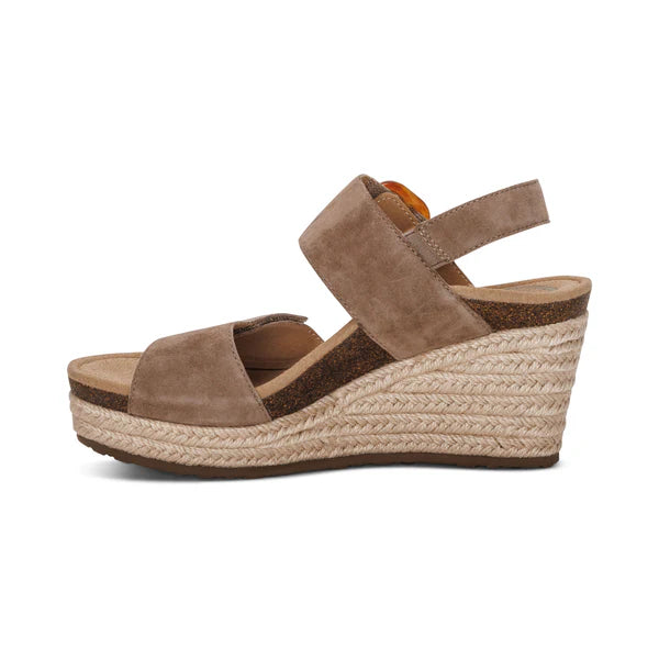 Aetrex Ashley Arch Support Wedge