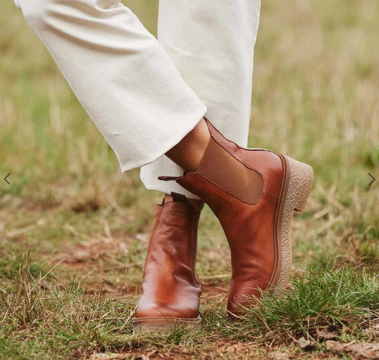 EOS Freya Pull-on Chelsea Boot Brandy 