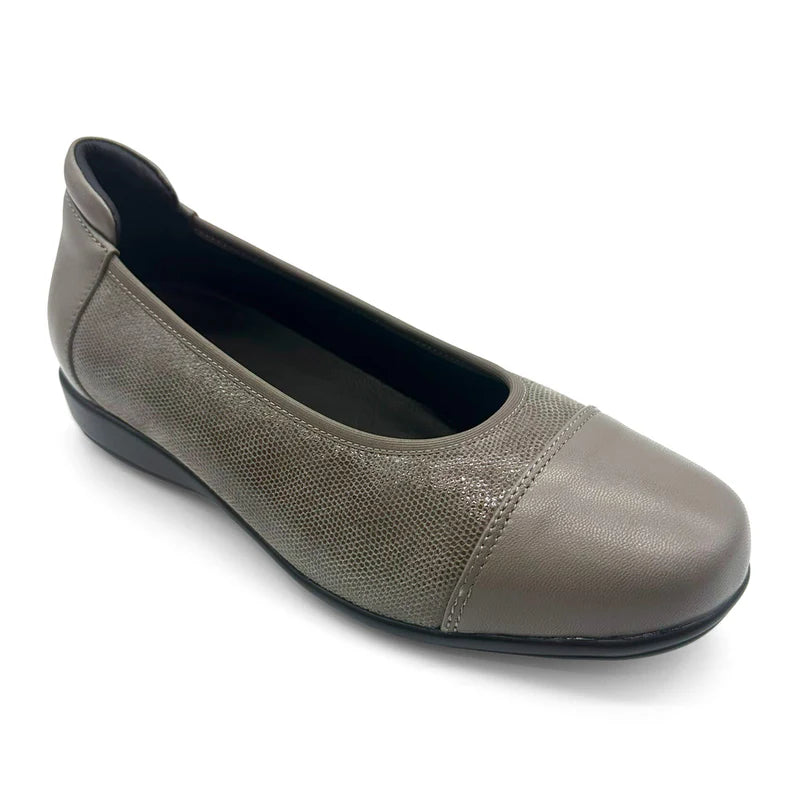 Klouds Walnut Stretch Flat