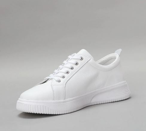 Le Sansa Nelly White