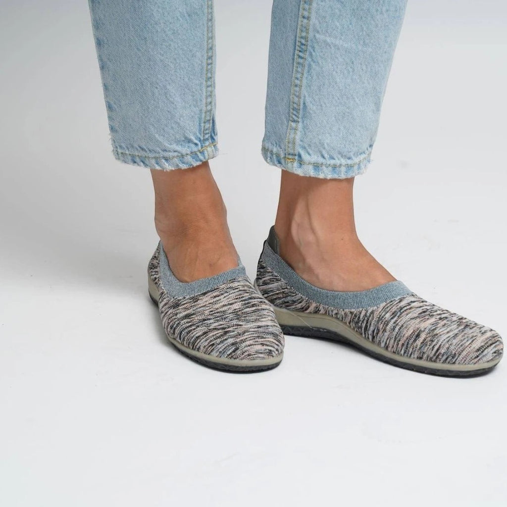 CC Resorts Sam Slip on
