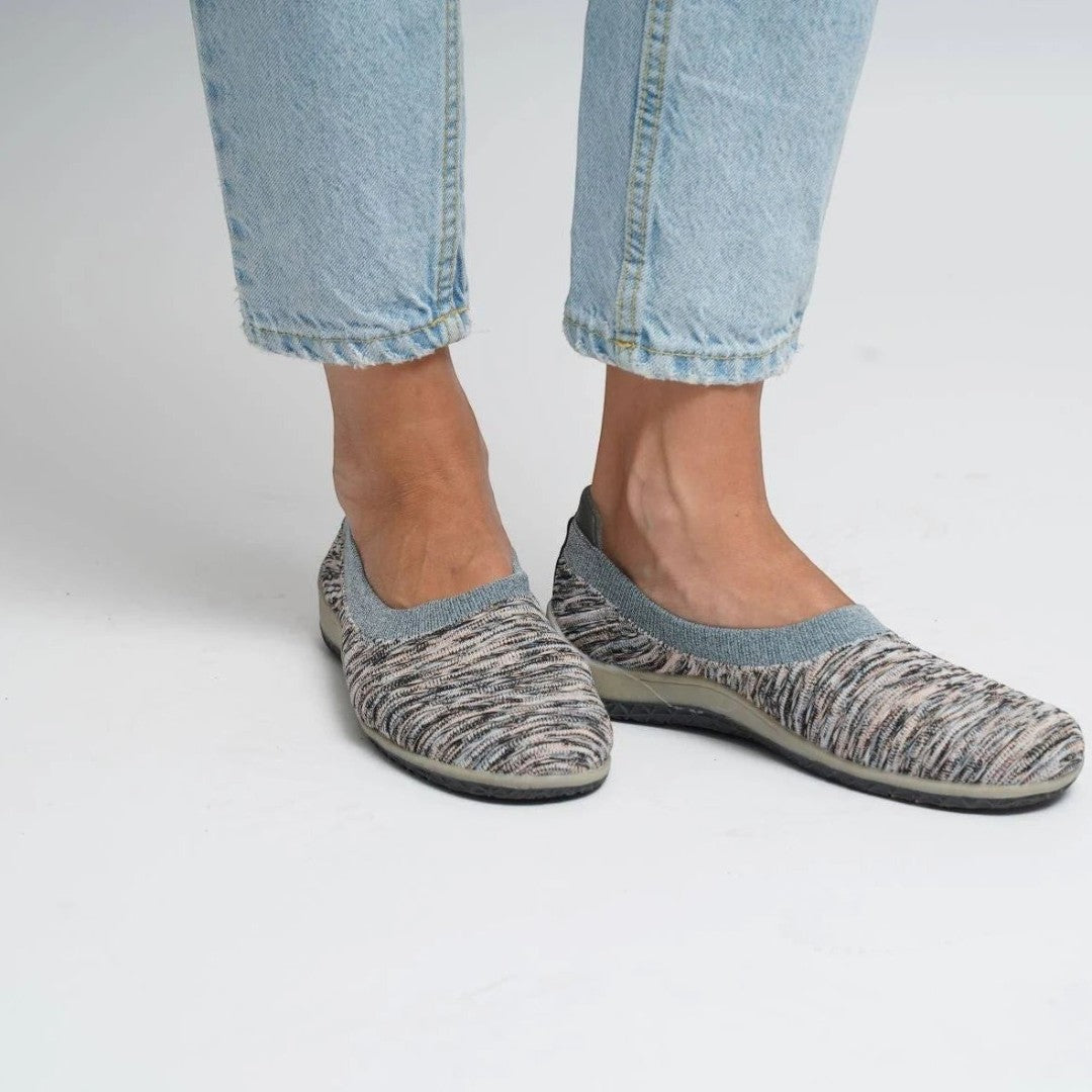 CC Resorts Sam Slip on
