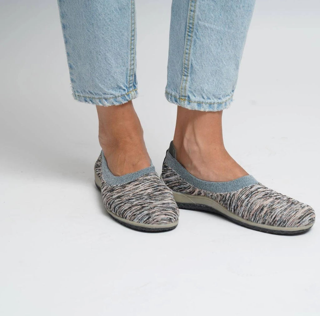 CC Resorts Sam Slip on