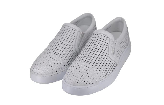 Le Sansa Shore White slip on