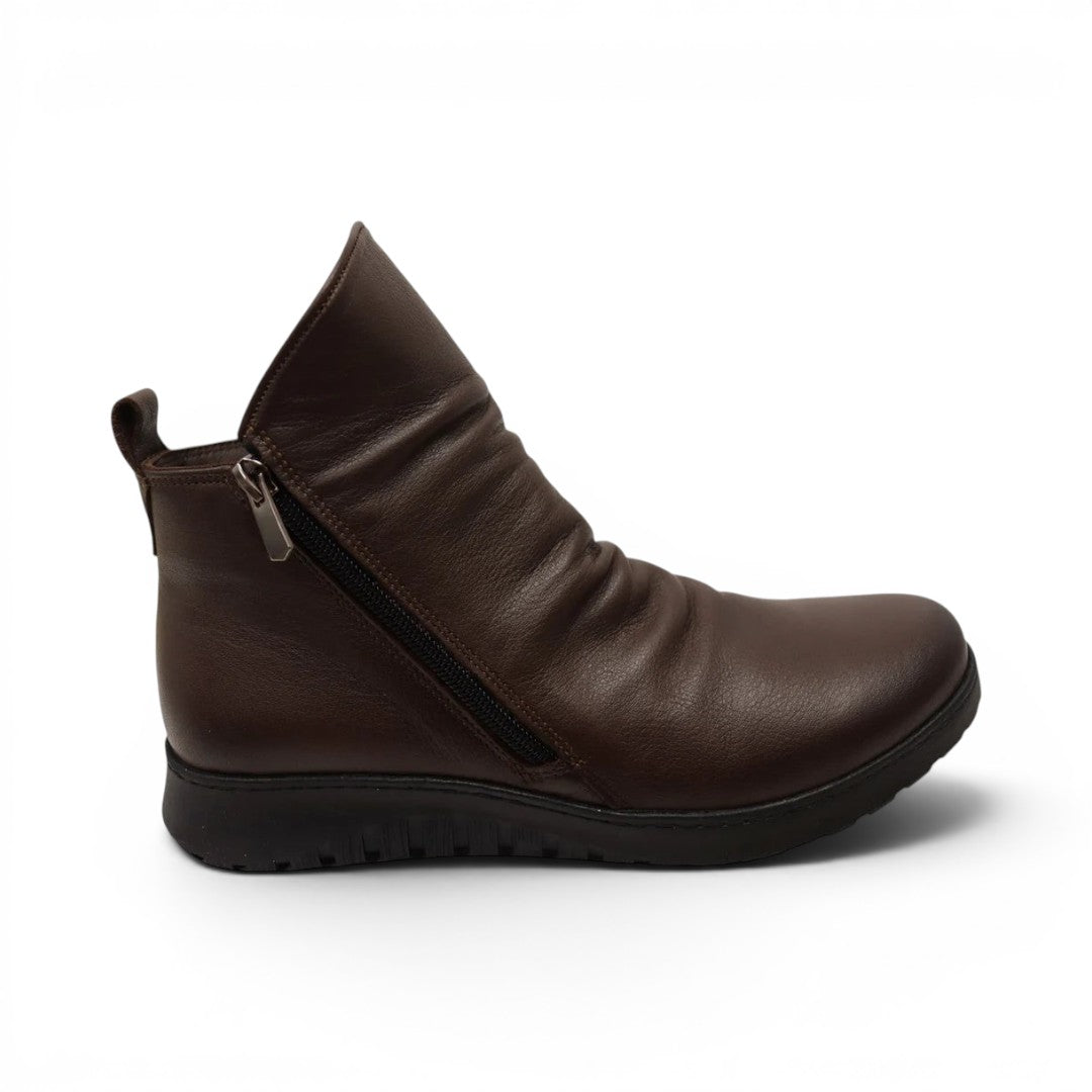 The Happy Shoe Shop Cabello Express brown leather ankle boot with side zip, cushioned sole, and comfort fit design.