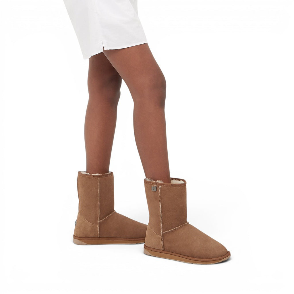 The Happy Shoe Shop Emu Australia Platinum Stinger Lo sheepskin boots in tan, water-resistant and made in Australia.