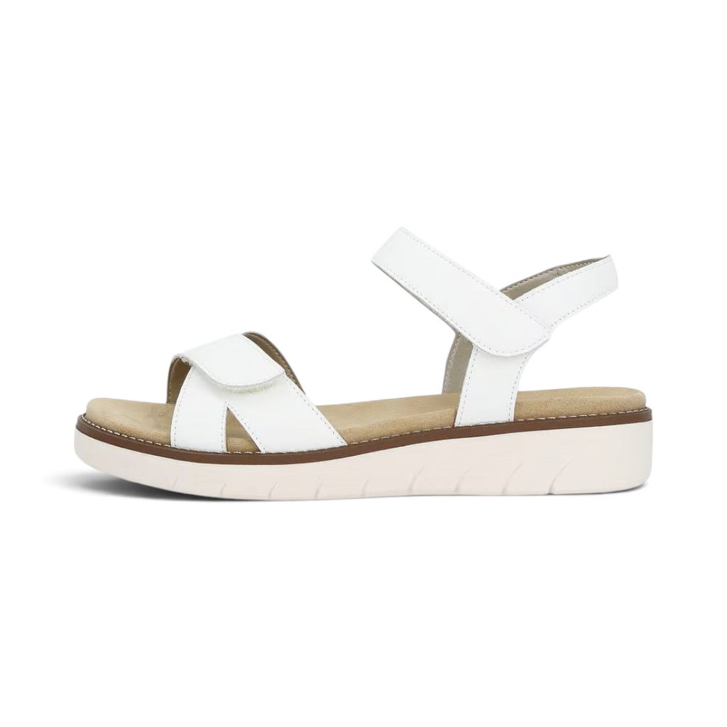 The Happy Shoe Shop Remonte D2049 white leather sandals with adjustable straps and a cushioned ergonomic footbed.